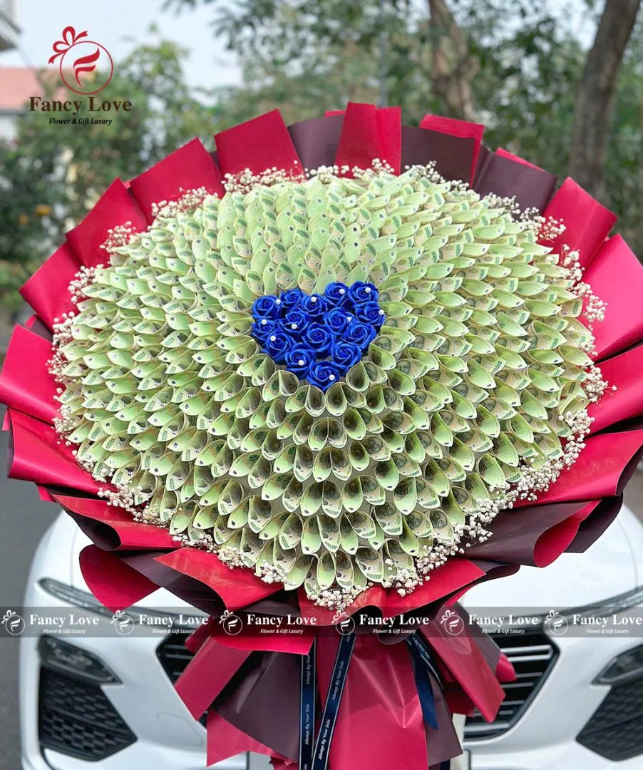 Bó hoa 200 tờ 100k trái tim đỏ