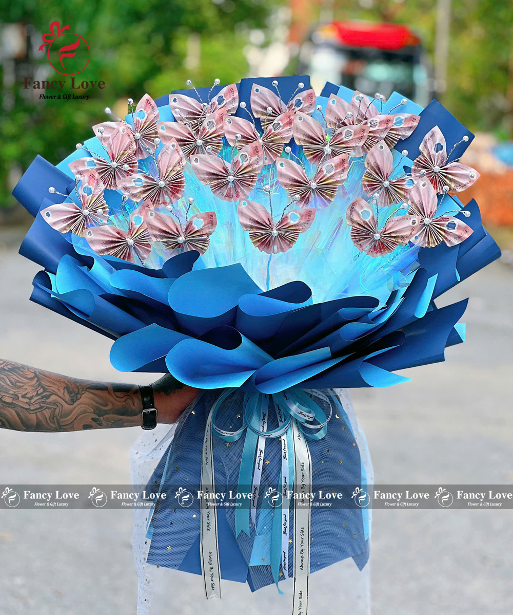Bó hoa bướm tiền 50k tone xanh lấp lánh