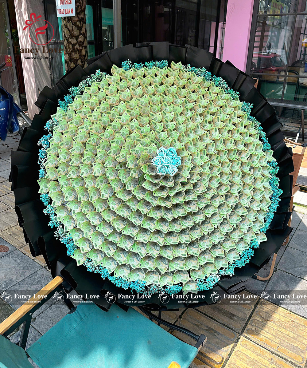 Bó hoa tiền 300 tờ 100k siêu to