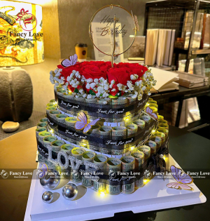 Bánh sinh nhật bằng tiền trái tim 3 tầng Fancy Love
