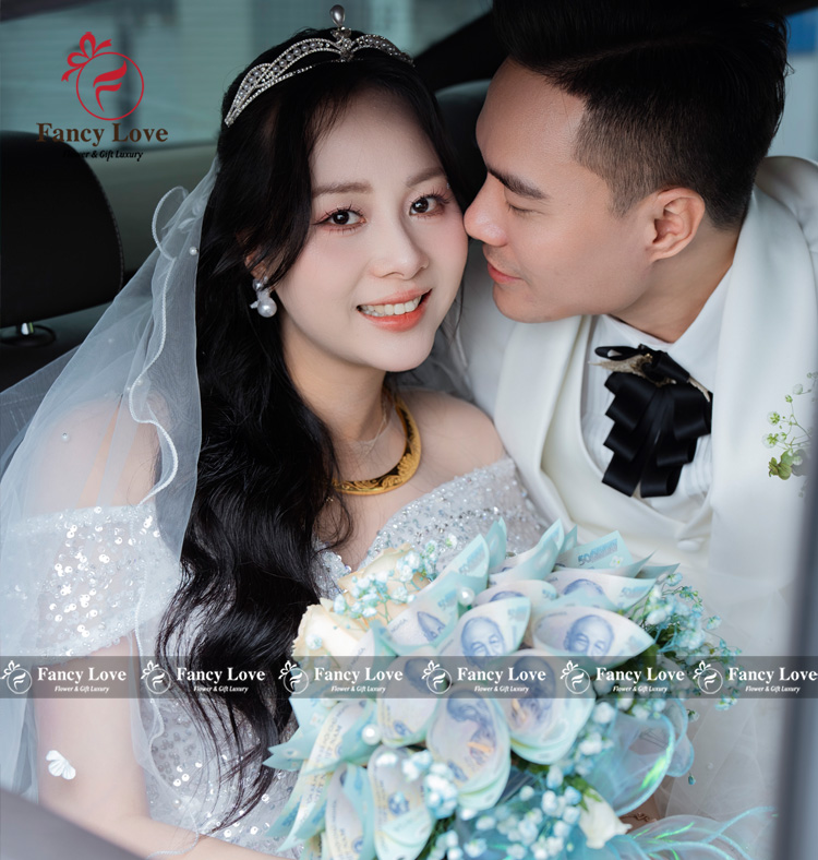 bó hoa cưới cầm tay bằng tiền 500k