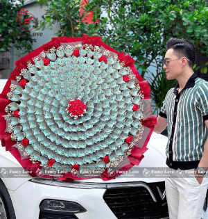 Bó hoa tiền 100 triệu tình yêu không nói bằng lời