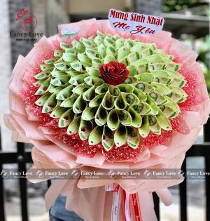 Bó hoa tiền 100k chúc mừng sinh nhật mẹ yêu
