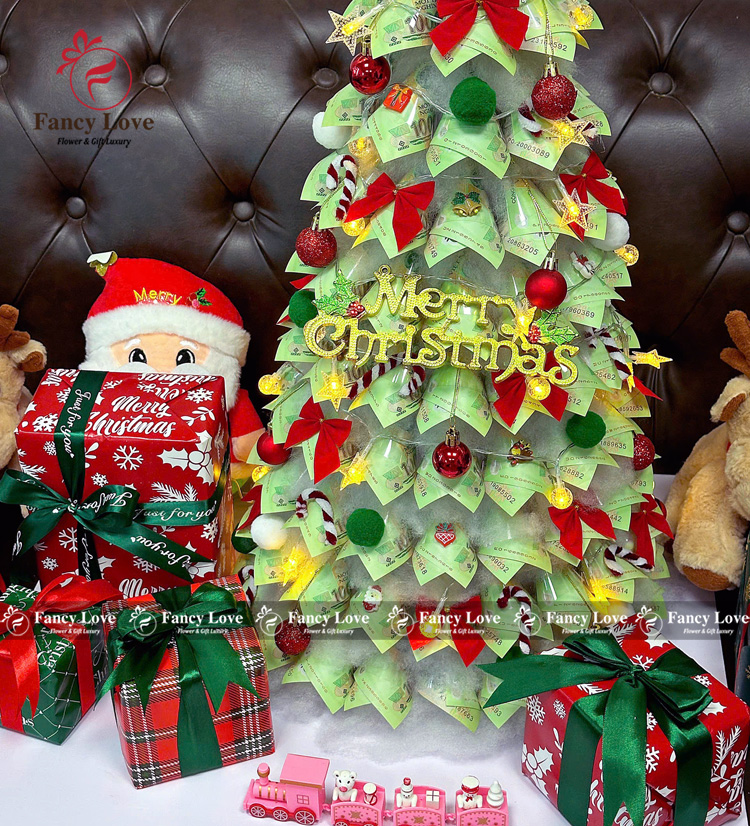 Cây thông Noel bằng tiền 100k size lớn