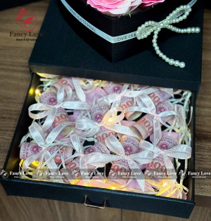 Hộp quà tặng tiền trái tim black pink sang chảnh
