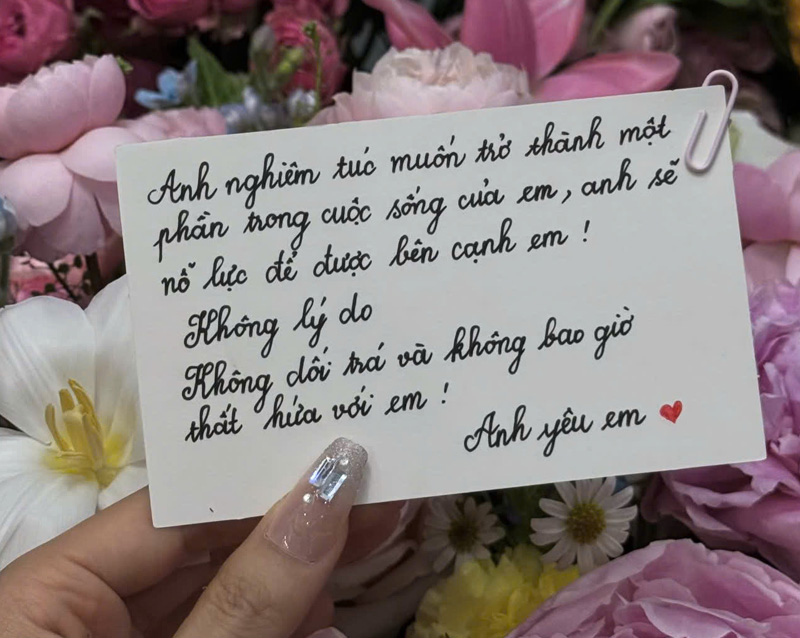 Anh nghiêm túc muốn trở thành một phần trong cuộc sống của em. Anh sẽ nỗ lực để được bên cạnh em.