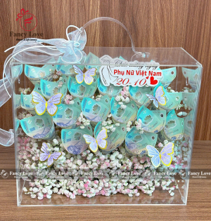 Vali tiền 20 tờ 500k chúc mừng 20/10
