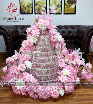 Bánh sinh nhật bằng tiền 200k 100 Triệu hồng baby