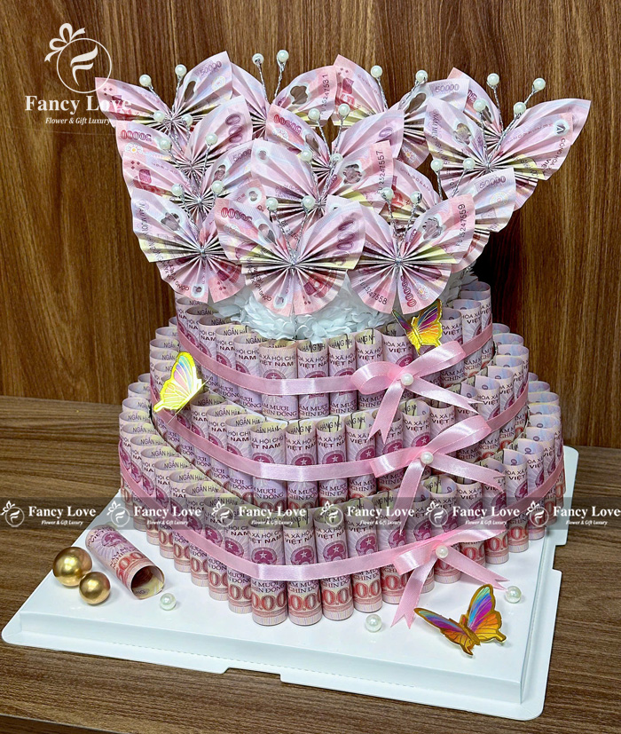 bánh sinh nhật bằng tiền 50k uyên ương