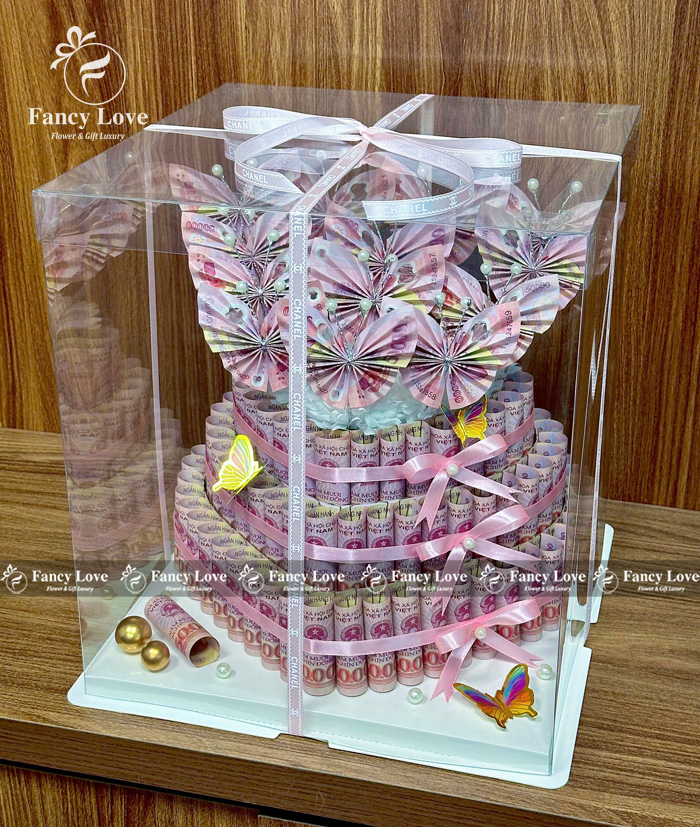 bánh sinh nhật bằng tiền 50k uyên ương