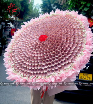 Bó hoa tiền 500 tờ 50k siêu to khổng lồ