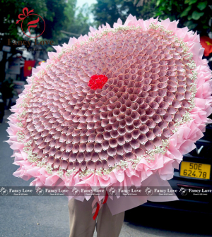 Bó hoa tiền 500 tờ 50k siêu to khổng lồ