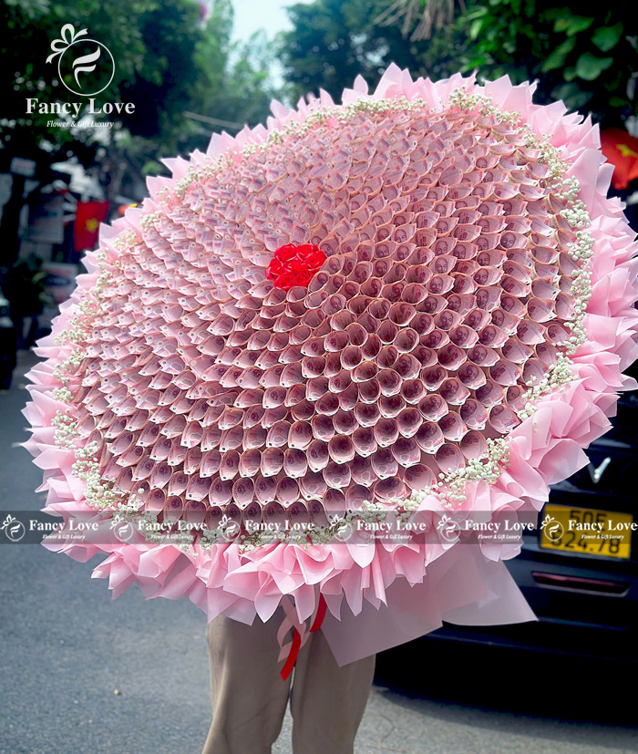 Bó hoa tiền 500 tờ 50k siêu to khổng lồ